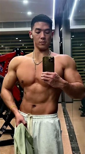 #asian #muscle #handsome