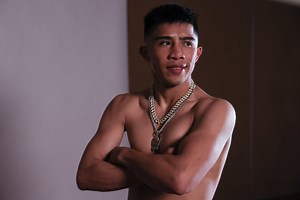 Julio Cesar Martinez Stops a Very Game Joel Cordova in Sixth