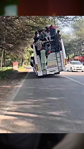 Bus Operators Ki Laalach Exposed, 37 Seats Par 100 Sawaari ? 🤬 UP/MP
