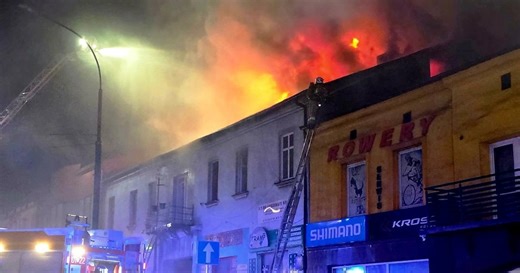 Dramat w Będzinie. W akcji 50 strażaków. Wezwanie przyszło nad ranem