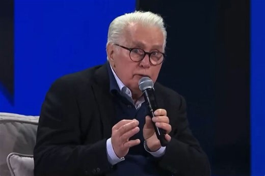 Martin Sheen rips into Donald Trump with scathing eight-word attack at live MSNBC event