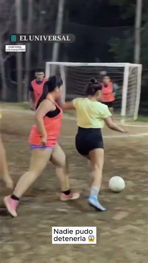 ⚽🔥 ¡Sin rival! Golazo de la jugadora tras quitarse a dos rivales 😱