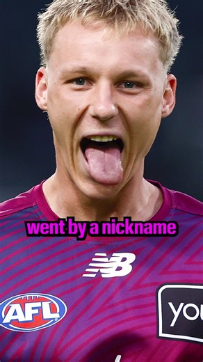 DOUBLE Z'S BUT NO Y? 🧐 Zane Zakostelsky proudly dons his 'ZZ' initials, but will we ever see a male player whose name begins with 'Y?' 👀 #afl #zz #footy