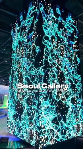 🎥 A Closer Look at SEOUL GALLERY — Now Open at City Hall Step inside the newly opened Seoul Gallery, where a large-scale Seoul city model meets immersive media art for a one-of-a-kind experience ✨ From dynamic projections over the city model to interactive spaces that showcase Seoul’s vision and identity, this is where technology and storytelling come together. 📍 110 Sejong-daero, Jung-gu, Seoul (B1–B2, Seoul City Hall) ⏰ 09:00–21:00 (Winter hours: 09:00–20:00) Closed on Sundays, Jan 1, and Lu