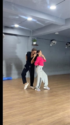 Yadil teri aakhome duba #dance #nepalicommunity #bollywood #dancing