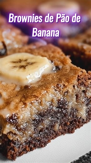 🍌 Brownies de Pão de Banana Brownies úmidos com banana madura e sabor de chocolate — irresistíveis! 🍫🍌 Ingredientes: 🍌 3 bananas maduras amassadas 🌾 1 xícara de farinha 🍬 1/2 xícara de açúcar 🥚 2 ovos 🧈 1/4 xícara de manteiga derretida 🍫 1/2 xícara de chocolate em gotas 🧂 1/2 colher (chá) de sal 🥄 1 colher (chá) de fermento Modo de preparo: Pré-aqueça o forno a 180°C. Misture bananas, açúcar, ovos e manteiga. Adicione farinha, fermento, sal e chocolate. Asse 25–30 minutos em forma unt
