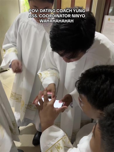 Altar Servers Guide: Holding Hands Etiquette Explained