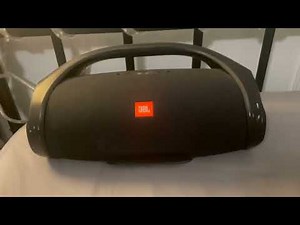JBL Boombox 2 HUGE Portable Speaker Quick Review