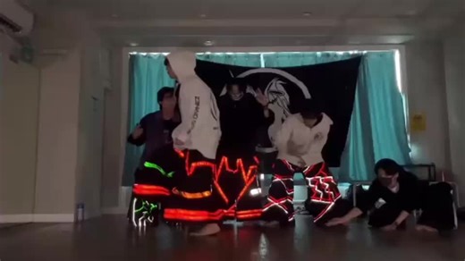 TikTokでモロぴくさんをチェック！