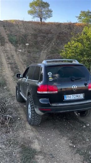 Volkswagen Touareg Conquers Extreme Off-Road Terrain