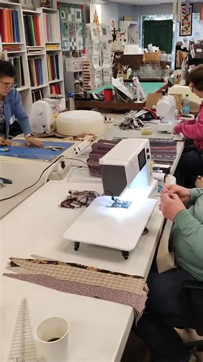 Tuffet Day at the Village Quilt Shoppe 🥰 #shopsmall #thevillagequiltshoppe #quiltshop #shoplocal | The Village Quilt Shoppe