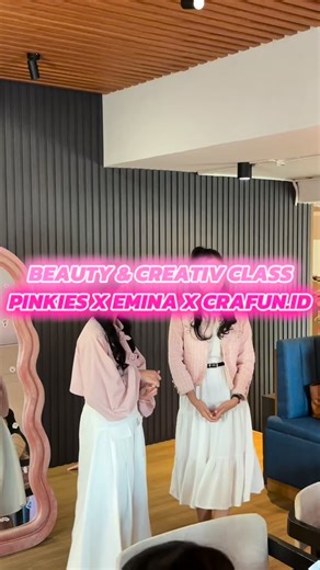 SKINCARE VIRAL PALEMBANG on Instagram: "Recap event seru : Emina Beauty Class & DIY Parfume 🥳 Selain beauty class juga ada activiy DIY Parfume Workshop! Seru banget pastinya 🤩"