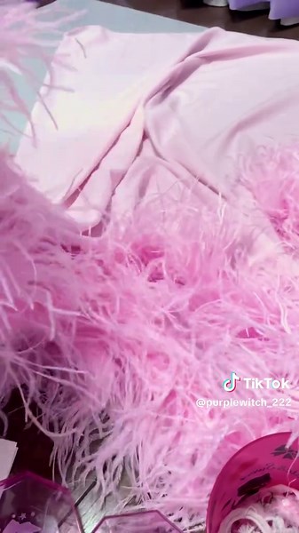 羽のショール製作🪡💜🪽 レッツゴーよしまささん (小林幸子さん)のものまね衣装🪡 #衣装製作 #ドレス製作 #ものまね #コスプレ #コスプレ衣装 #むらさき衣装