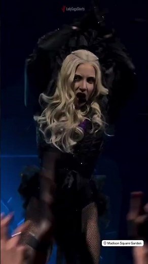 Lady Gaga performing Applause at MSG in New York City (Mayhem Ball Tour)