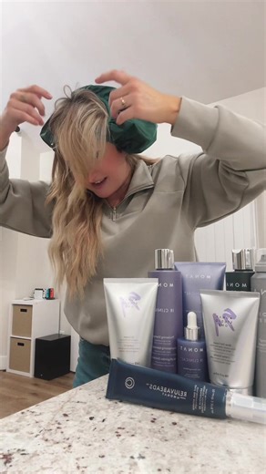 For those crown wash days! If you have extensions you know the feeling! #extensions #rootwash #rutecap #halfwash #midweekwash