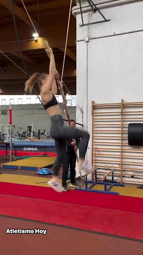 María Roberta Gherca🇮🇹 #loslunesnosefaltaalentrenamiento aunque estes de cumpleaños 🎂 | Athletics Today / Atlétismo Hoy