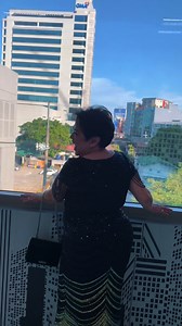 18K views · 172 reactions | 퐀퐧퐠 퐭퐚퐫퐚퐲! DZBB Super Serbisyo host at Assistant Vice President for Radio News Operations & Programming na si Norilyn Temblor, on her way na sa #GMAGala2025 Sino pa sa mga radio personalities ng Super Radyo DZBB at Barangay LS 97.1 ang gusto niyong makita sa blue carpet ngayong gabi? | Super Radyo DZBB 594khz | Facebook