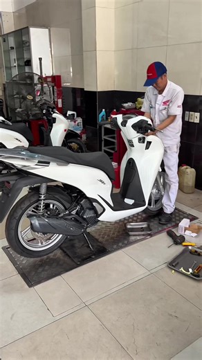 Sh125 giá chỉ 85.900.000đ // ✅Góp trả trước 20 củ ...🎁Combo quà tặng 7tr5 // ☎️Liên hệ : 0333.365/914 (Trung) hỗ trợ tư vấn kèm bao lì xì 500 - 1tr 😋 #sh #sh125 #sh160 #xedokiengvietnam #vuaxemay