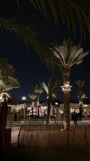 أجواء المزارع بالليل غيير 🧚🏻‍♂️🌴. #مزار_البستان #جديد_بريدة #كافيهات_القصيم #مزارع_القصيم #اكسبلور @مزار البستان