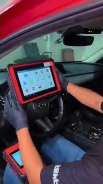 Upgraded diagnostic and key programming device for professional workshops