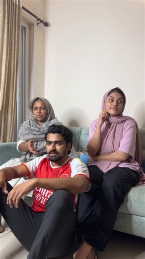 Hiba Mahaboob on Instagram: "Remote Control Wife 😂 @fazi_kaaka Content inspired 😜 . . #funnyreels #couplecomedy #explore #explorepage #couplegoals #familyfun"