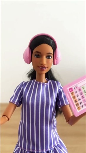 Barbie #barbiedoll #barbie #cute #handstan #tablet #figitspinner #shortvideo trend