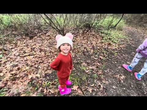 Nice spring day - Nature walk finding more mushrooms to eat 