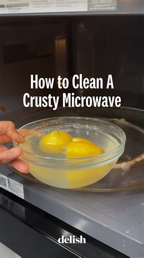 When was the last time you deep-cleaned your microwave? It’s an easy thing to forget, but with this hack you have no excuse 🙌🛁 #cleaning #kitchenhack #microwave | Delish