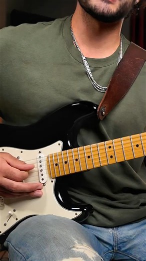 There’s Just Something About Black Strats with Maple Necks⚡