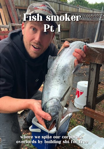 How to build a fish smoker pt 1 #dirtbag #pallet #build | pallet