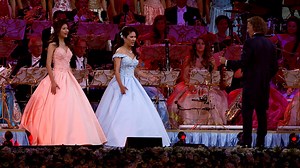 253K views · 13K reactions | André invited two beautiful chinese singers at the Vrijthof concerts in Maastricht. The audience absolutely loved Shao Lin and Jing Li! #andrerieu #shanghaitan #throwback #vrijthof | André Rieu | Facebook