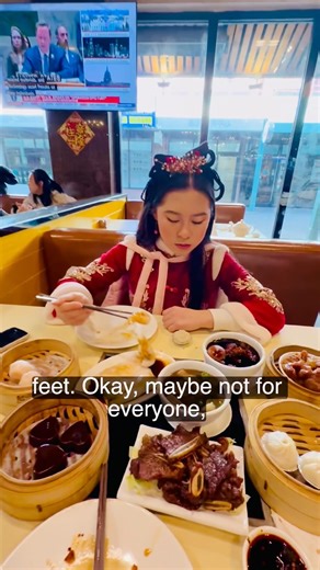 Best Dim Sum in Chicago? 🥟 Trying MingHin Cuisine | J & L Food Adventure