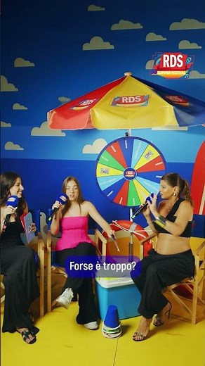 Alessandra Amoroso sings "Serenata" with Alice and Giorgia Mordenti