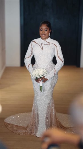 Africa's Top Wedding Website on Instagram: "It’s white wedding o’clock and @dribukunadebayo made a stunning bride 😍 Bride: @dribukunadebayo Groom: @yomithomas Couple: @rewrittenbygod25 Bride’s Stylist: @miss_raji Wedding dress: @veekee_james Wedding Reception attire, Edo attire, Yoruba attire and after party dress: @tashvogueglobal Makeup: @jideofstola Bride Hairstylist: @hairbyehis Okuku: @okukuandgelebyoreke Jewellery: @Oshazzygems Gele: @jk_geleandbeads Groom’s Stylist: @Joekeyzs Groom’s Att