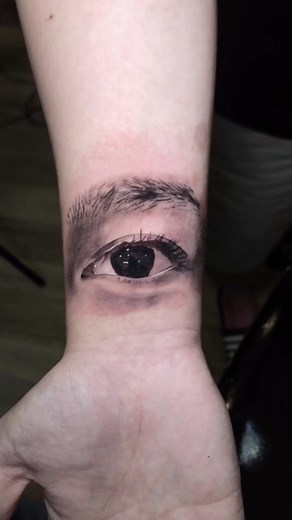 Girlfriend's Eye Tattoo: A Unique Expression of Love