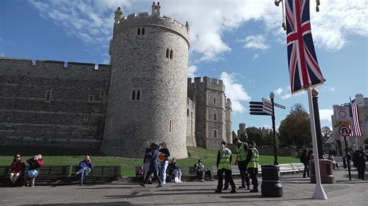 Specialist police search Windsor ahead of Trump's state visit