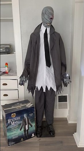 Boogie Man Spirit Halloween 2016 Animatronic