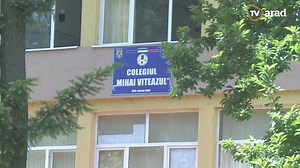 1.3M views · 10K reactions | Să o cunoaștem pe șefa de promoție care a denunțat sistemul de învățământ la festivitatea de absolvire!  #Arad #Educație #Sinceritate #Schimbare | TV Arad | Facebook