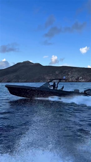 13K views · 367 reactions | #GTX in full stride. #CruisingIntoANewDimension #Technohull #SeabornPerformance . . . . . . . . . . . . . . . . . . . #technohullboats #luxury #performance #technology #design #speedboat #chaseboat #yacht #yachtlife #yachtlifestyle | Technohull | Facebook