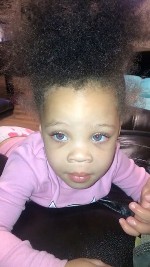 Nova was born with blue eyes now they are grey/greenish looking… We didn’t even notice the change until now #fyp #fbreelsvideo #viral #NovaStarr #Nova #blueeyes #babygirl | Lavena Bassette
