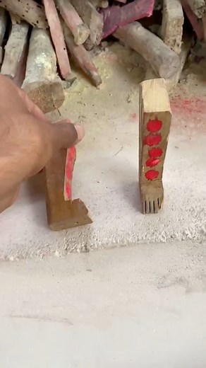 2.8M views · 79K reactions | એક એવું મંદિર જ્યાં લાકડા ના હાથ પગ ની...