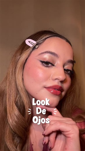 ¿Que nos parece este looksito de ojos amigas ? ✨ #grwm #glowyskin #makeup #sombrasdeojos