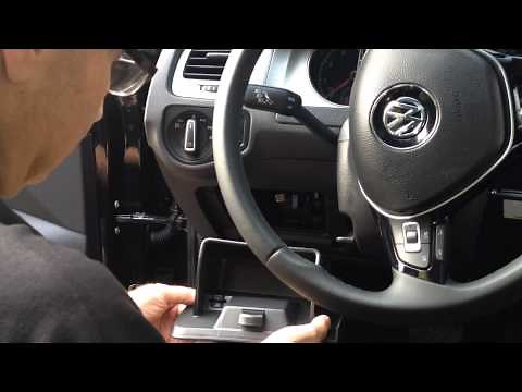 How to access the dashboard fuse box in a Volkswagen Golf MK VII
