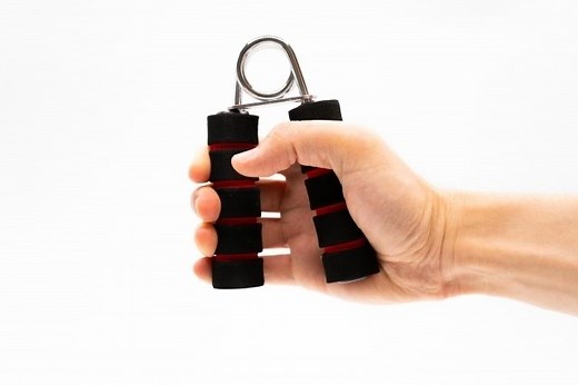 ピンチ力の鍛え方！5種のトレーニングの効果＆コツを解説！握力強化に最強！ - Slope[スロープ]｜モテる男への坂道を登るメディア