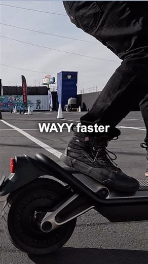 Jimmy Chang on Instagram: "Segway’s fastest scooter yet! With a to speed of 50 mph, there are other high performance scooters that are faster but the design and quality of the Segway GT3 Pro are top notch. We didn’t expect @segwayus to go all in to the high powered electric scooter market but we’re glad we were wrong! The Segway GT3 Pro is fast, smooth and stable. Check out our full review video on the channel! #ces2025 #segway #electricscooter #escooter #escooterlife #carnivore #commute"