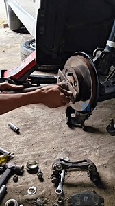 easy way to remove the front drive wheel #reels #car #toyota #mechanic #engineering | Andri Irawan