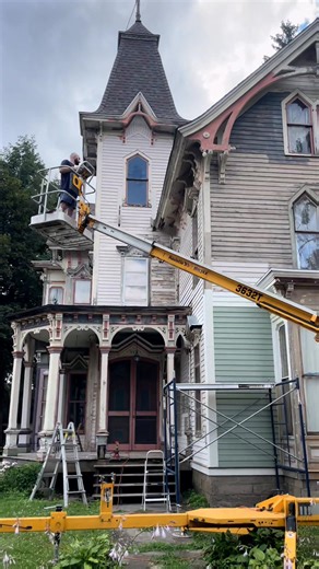 The paint stripping fairy 🧚‍♂️ ✨ #victorianhome #victorianhouse #restoration #renovatingourhome #DIY #diyhomeprojects #exteriorpainting | Hidden Treasures