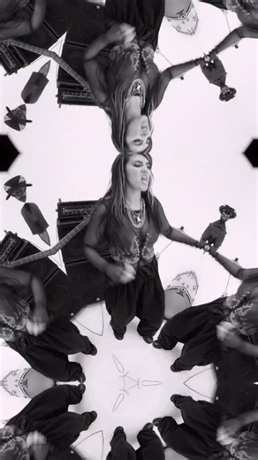 “Normal Life” out now 🤘🏻 🎥: @jluna_stills 🎸: @santanatrejo_ 🥁: @yosoytrips | Geena