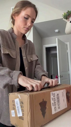 This cannot be the same tree right? 😳 #fail