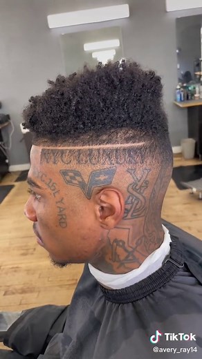 BLUEFACE BABY🥶✅ Follow my Ig for more! @ a_verycleancut #bluefacebaby #tiktok #haircut #barber #phoenixbarber #azbarber #raptv #fyp #baldfade #celebritybarber #bars #outside #cleancut #barbertv #bars #trending #explore #ishouldbeyourbarber #barberworld #tapin #connect #hardpart #curls #ysl #tattoo #artist #rapper #westcoast #famous #barbershop #barbershopconnect #arizona #vibin #chriseanrock #blueface #hair